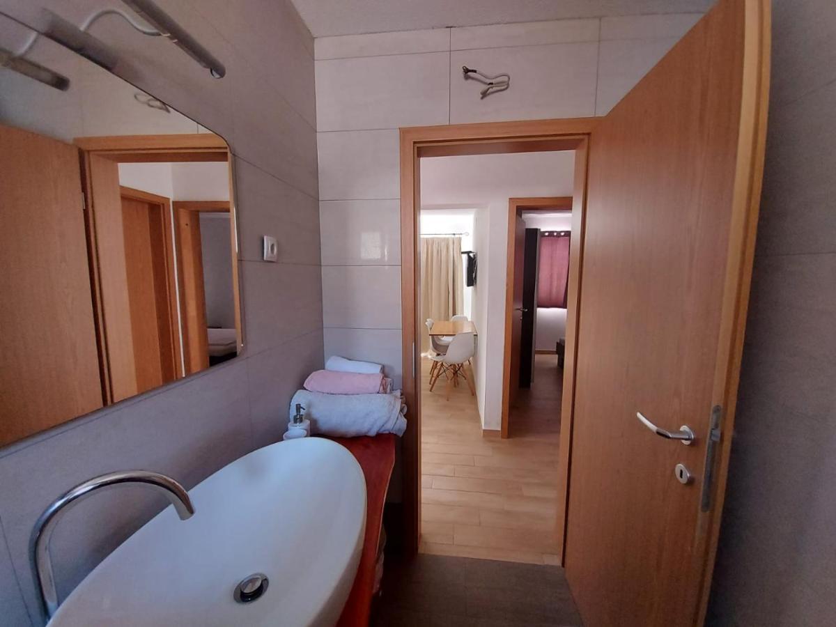Frane Apartment Zavalatica Exterior foto
